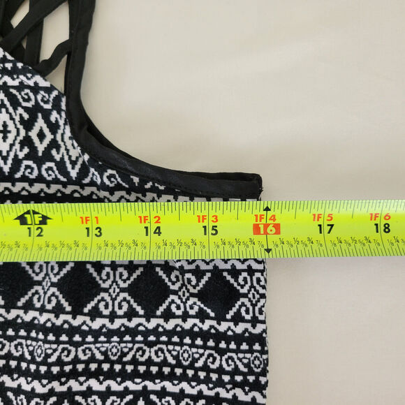 Iz Byer Shirt Women Small Black White Tank Top Geometric Scoop Neck Strappy Back - Picture 5 of 10
